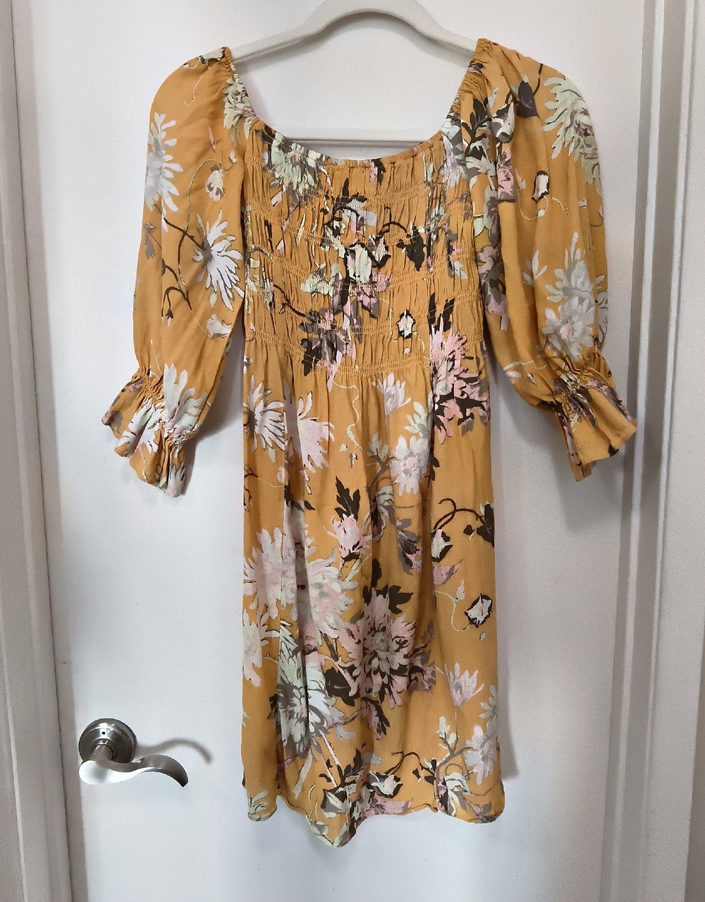 *BRAND NEW* H&M Mustard Floral Smocked Top with Pastel Accents